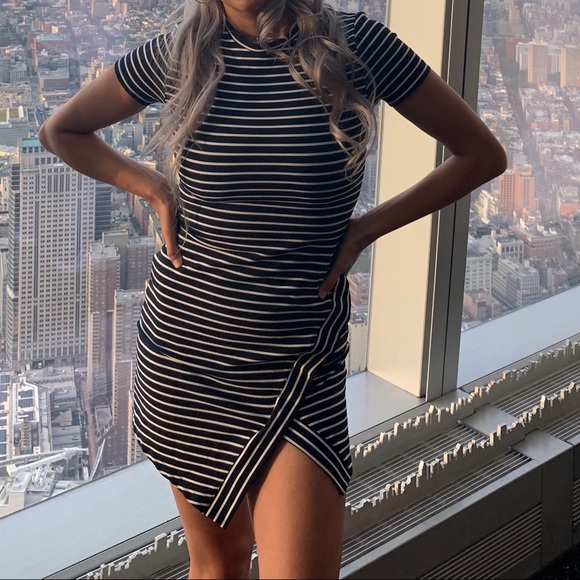 Cute striped dress - Picture 2 of 8